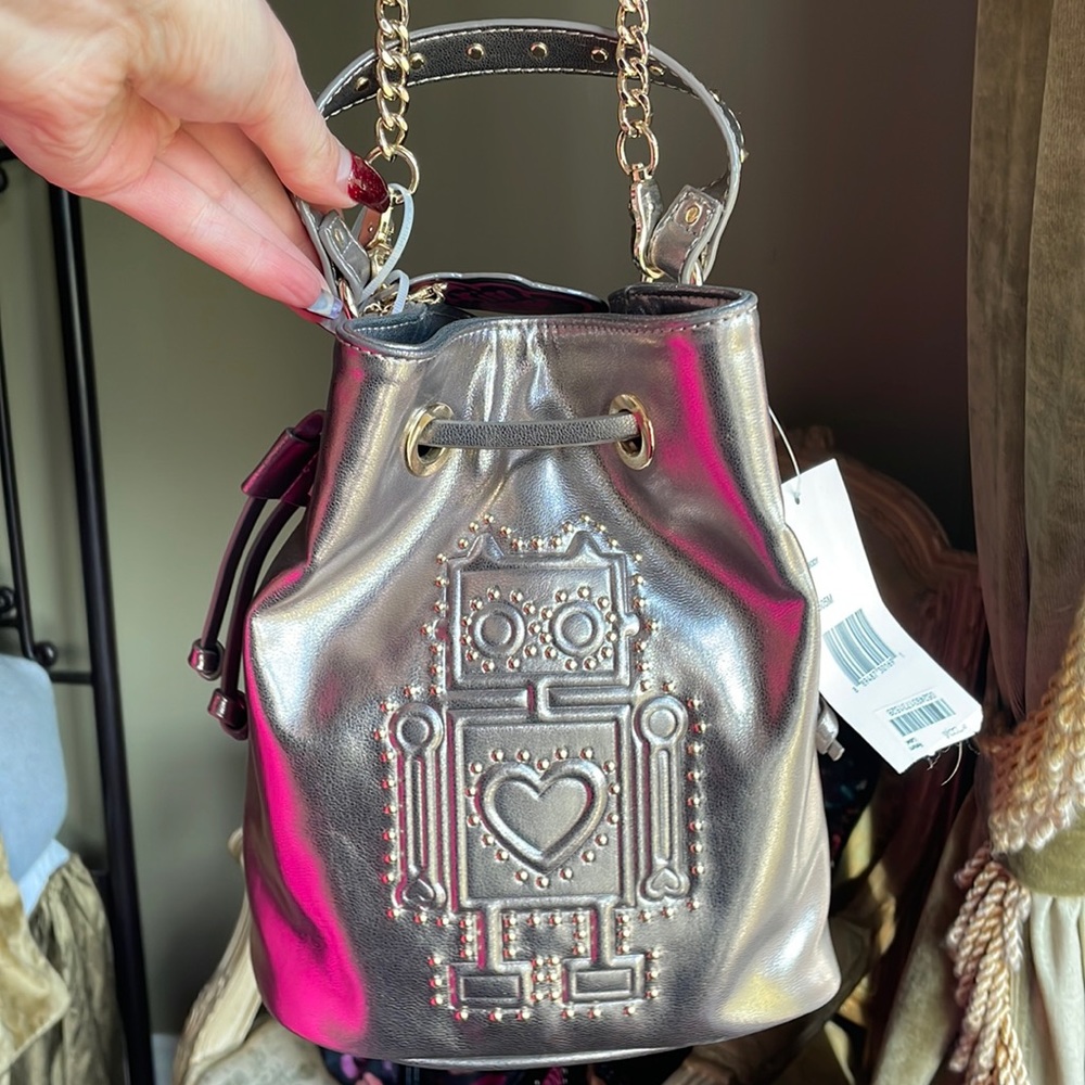 BRAND NEW BETSEY PURSE
